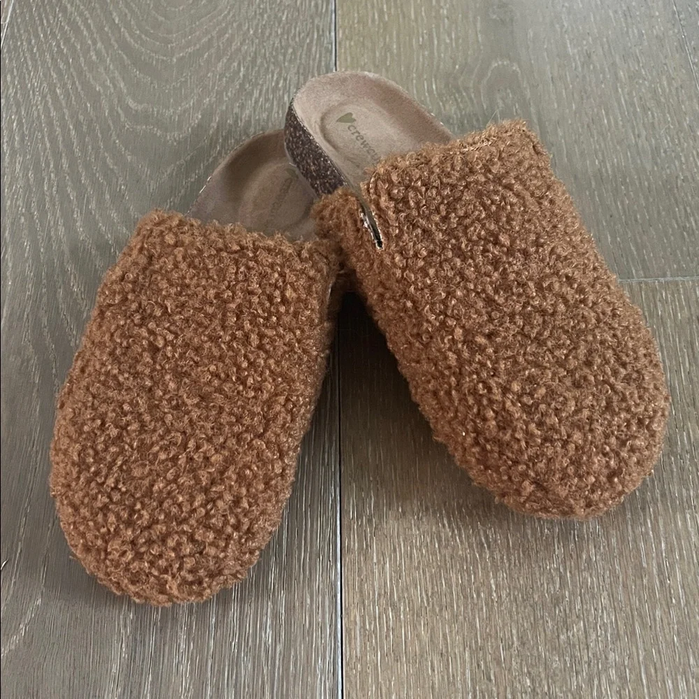 NWOT Girl's J. Crew Crewcuts Brown Sherpa Slide Mules - Size 2
